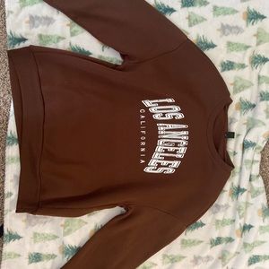Brown Sweater “Los Angeles”